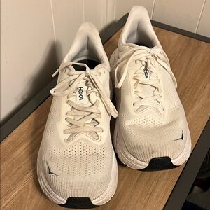 Men’s Hoka Arahi 7